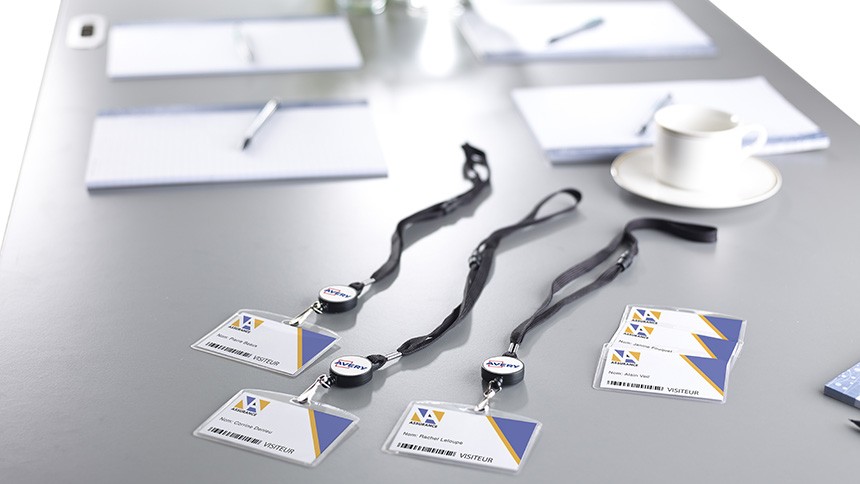 Les accessoires indispensables pour les badges Avery