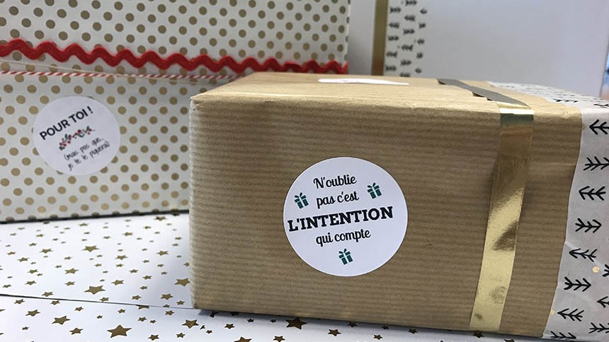 etiquette cadeau drole