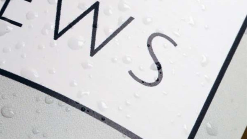 Gouttes d'eau sur des étiquettes waterproof