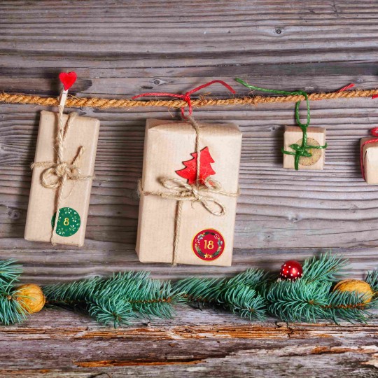 étiquettes de Noël traditionnelles