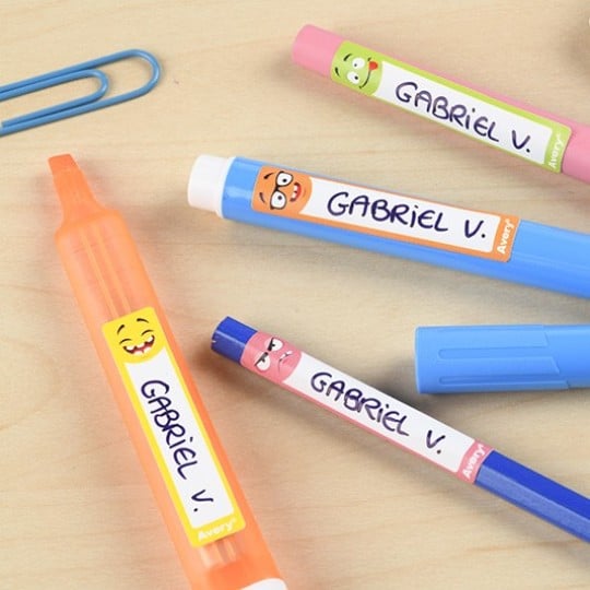 Etiquettes stylos et matériel scolaire