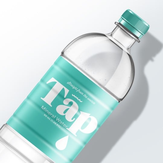 Etiquettes personnalisées pour bouteilles d'eau
