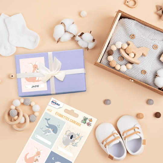 Etiquettes cadeaux de naissance