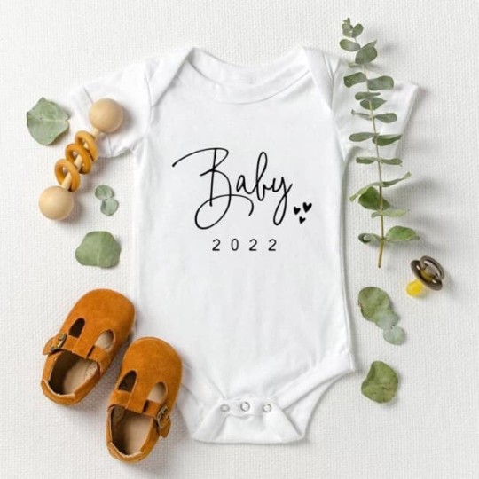 Body pour bébé personnalisé avec un transfert tshirt