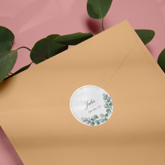 Sticker rond eucalyptus pour sceller une enveloppe