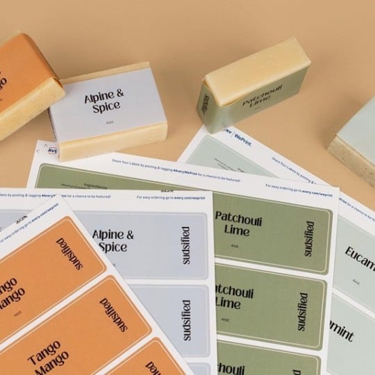 Etiquettes personnalisées en planches