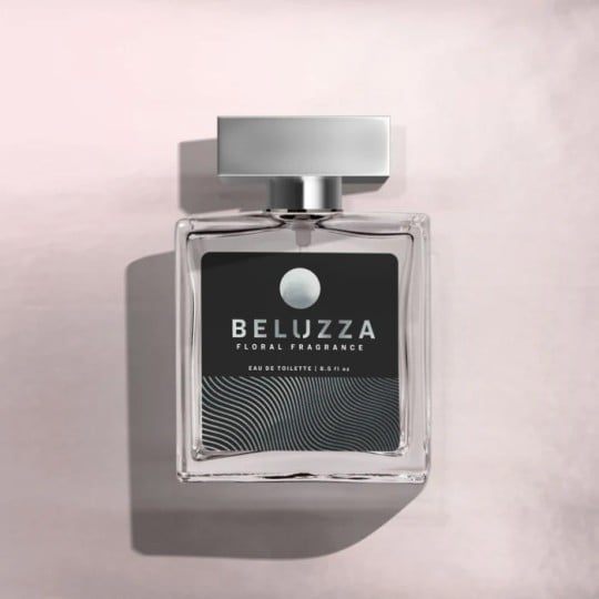 Flacon de parfum avec étiquette autocollante personnalisée