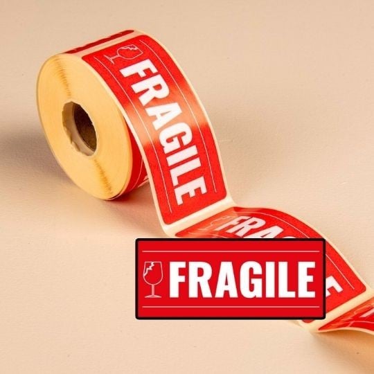 300 étiquettes fragile en rouleau