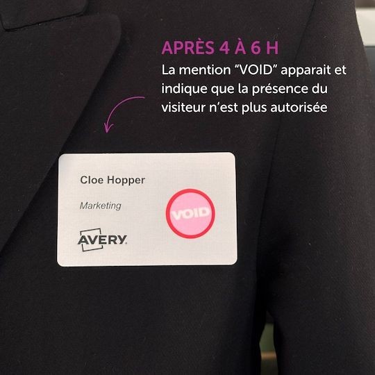 badge porté avec la pastille affichant la mention void