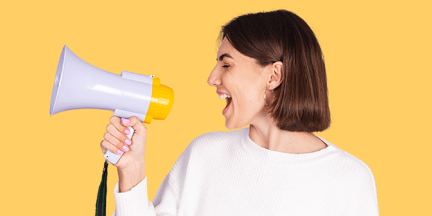 Illustration d'une femme avec un porte voix pour parler de notre programme ambassadeur