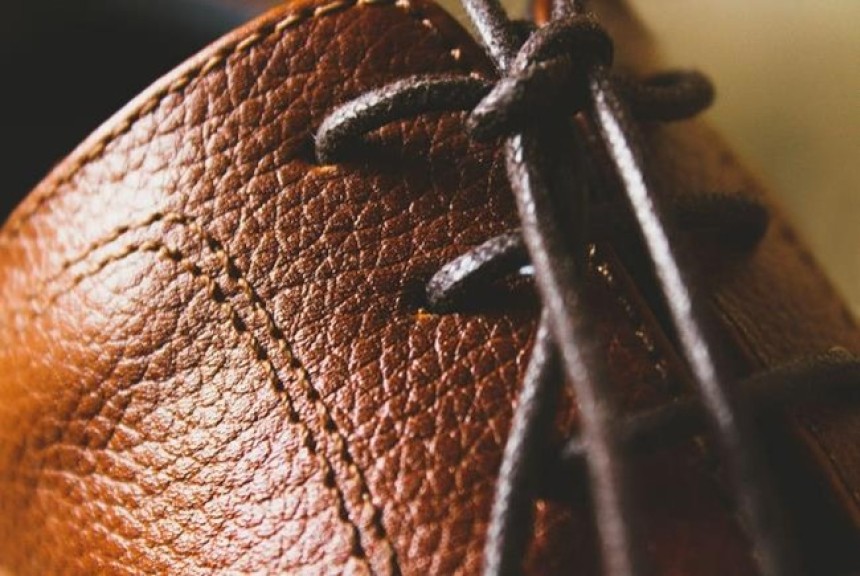 photo gros plan sur des chaussures