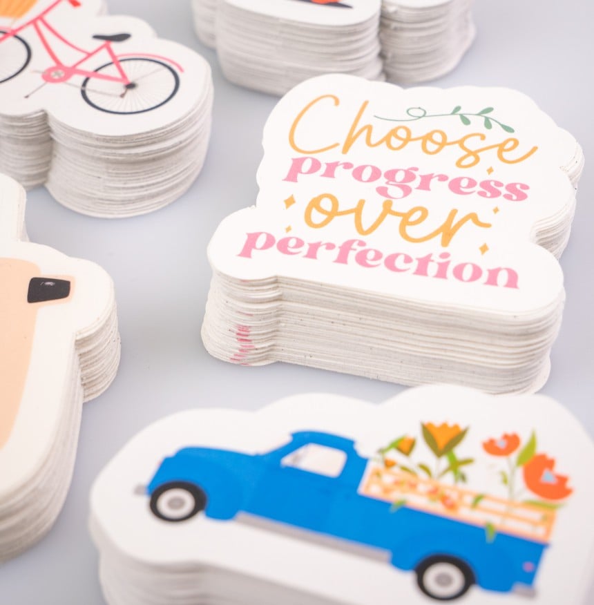 stickers en planches découpés à la forme