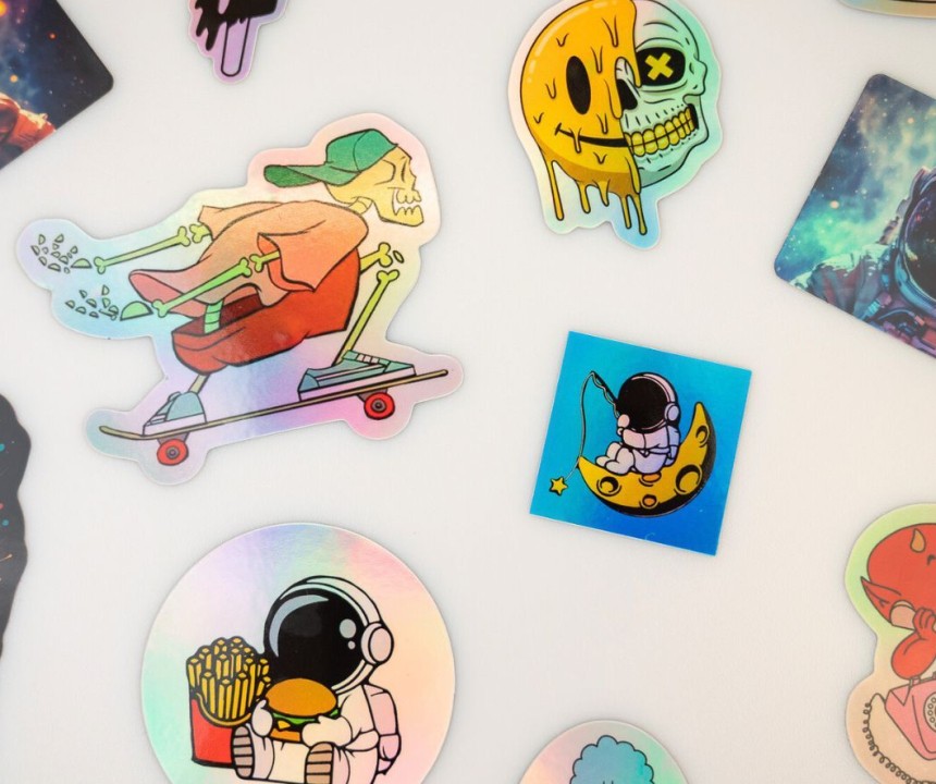 Stickers holographiques découpés à la forme