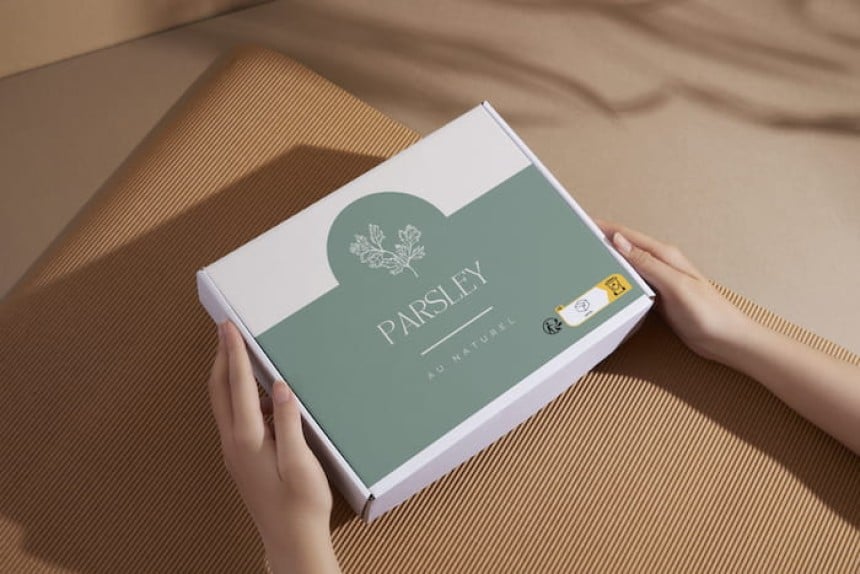 Emballage en carton avec une étiquette info-tri