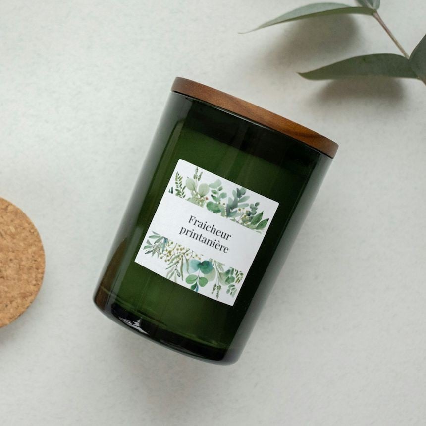 Design aquarelle végétale pour étiquettes bougies