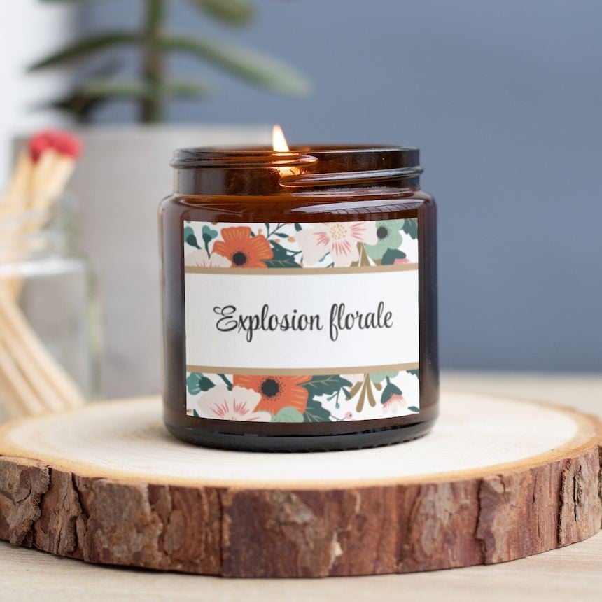 design explosion florale pour étiquette bougie