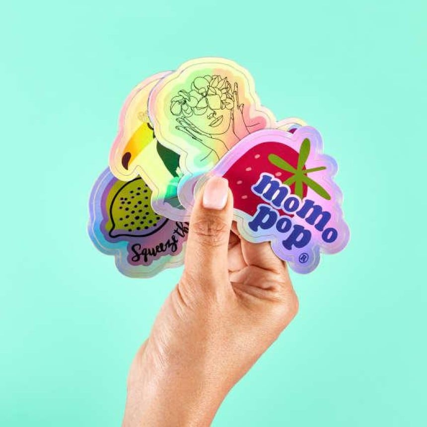 Stickers holographiques personnalisés avec des formes sur mesure