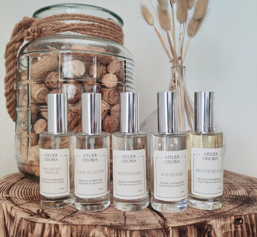 Fiole de parfum identifiées avec des étiquettes personnalisées