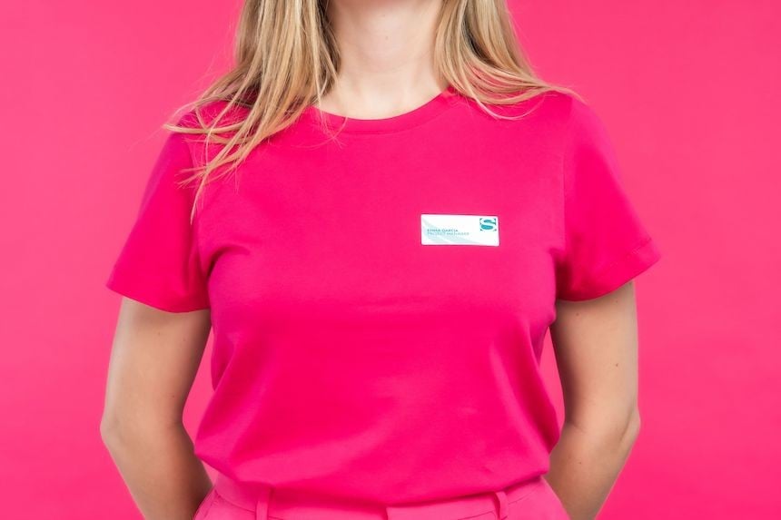 Badges autocollants pour évènements