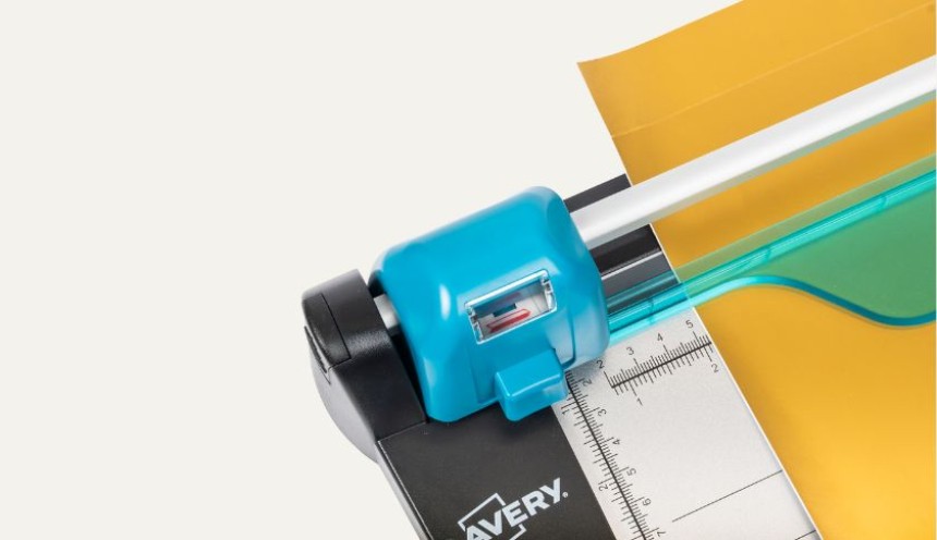Rainurage avec le massicot créatif Avery