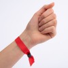 100 bracelets en tissu rouge avec bague de serrage en plastique inviolable FABRD-100
